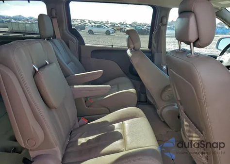 2016 Chrysler Town & Country Touring из США, поврежденный, VIN 2C4RC1BG4GR112864